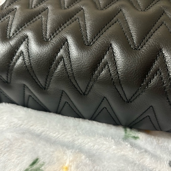 VALENTINO BY MARIO VALENTINO
Lynn Textured Logo Leather Two Way
Top Handle Bag - Picture 6 of 6